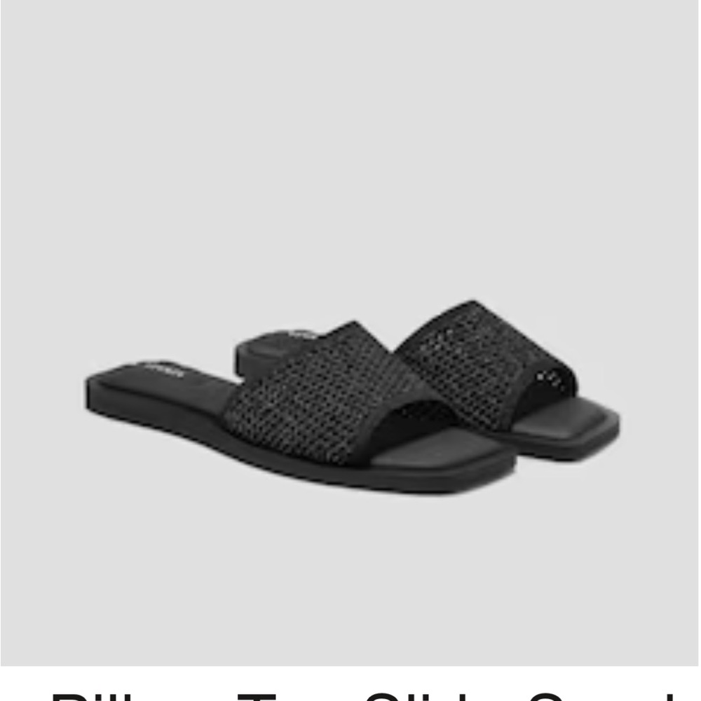 Vivía new black sandals size 5.5 never worn in black